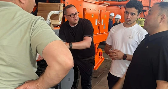 Kunjungan Pedagang Jerman Jiamusi Coal Mining Machinery Equipment Co., Ltd. akan Memperdalam Kerja Sama Pengadaan Mesin Batubara